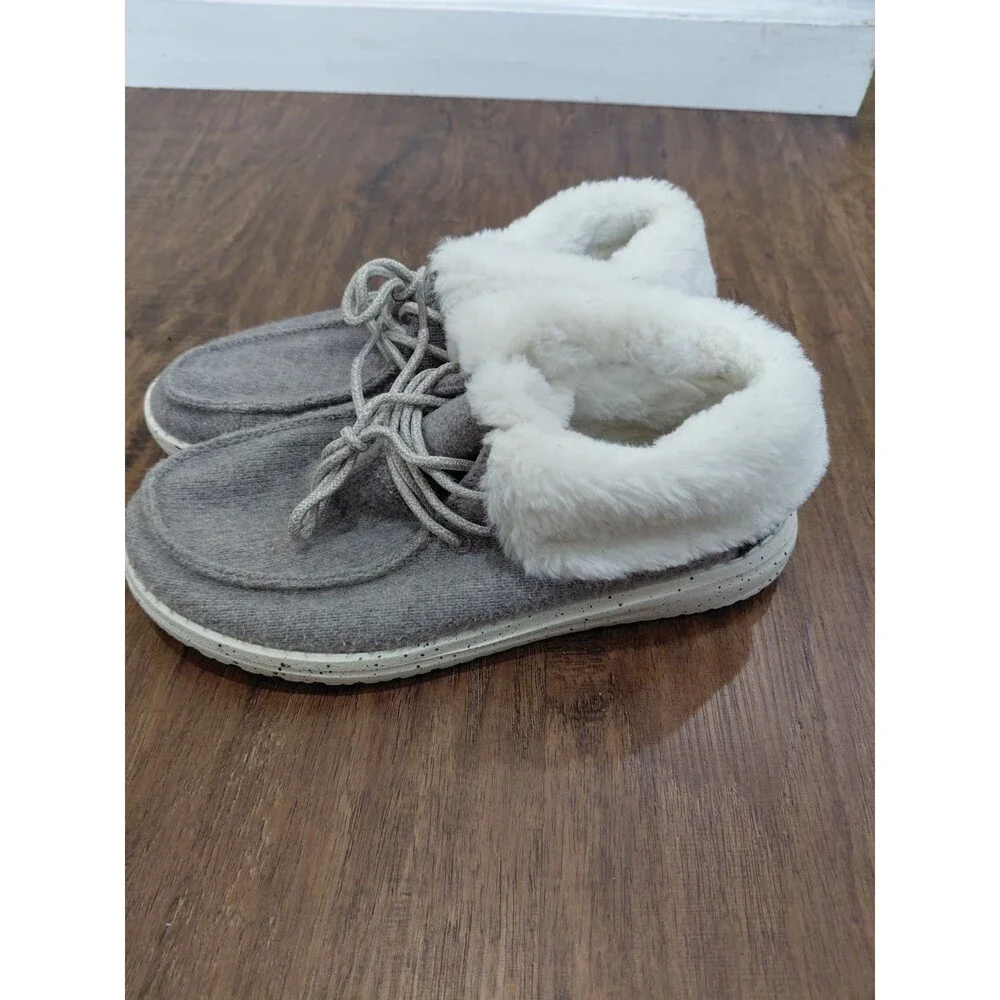 Hey Dude Britt Charcoal  Women's faux fur-lined ankle booties size 6